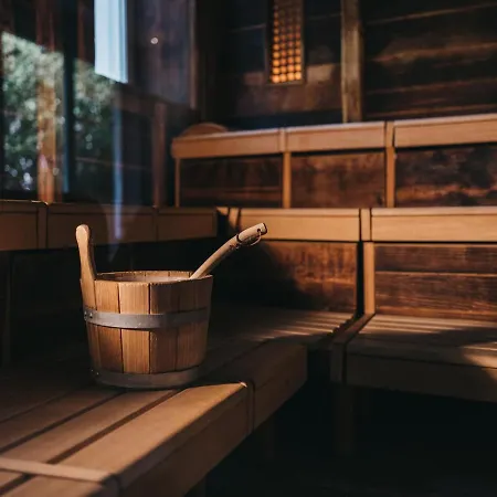 Vaya St Zeno ザーファウス