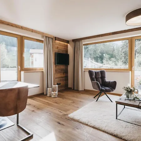 Hotel apartamentowy Vaya St Zeno 4*