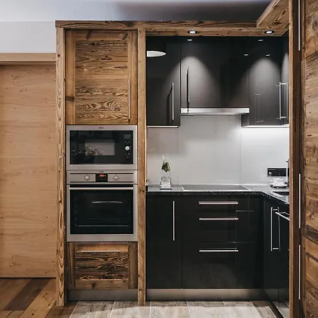 Vaya St Zeno ザーファウス