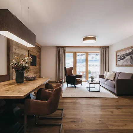 Vaya St Zeno Apart Otel 4*